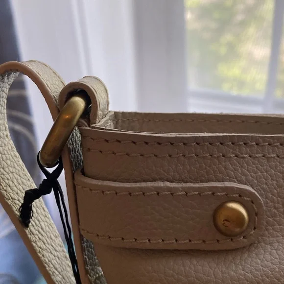 Born Crossbody Leather Bag Dove NWT - Picture 13 of 15